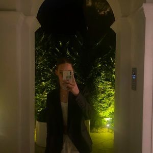 Meet your Posher, Luella